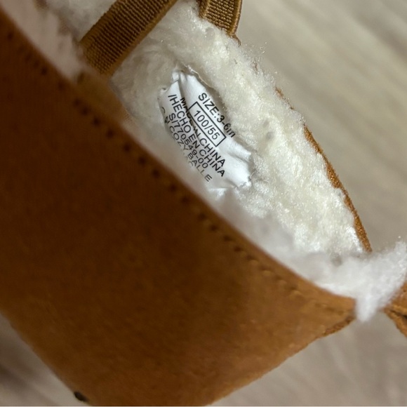 Old Navy Faux-Suede Sherpa-Lined Tan Bow-Tie Ballet Flats for Baby Size 3-6M - Picture 3 of 6